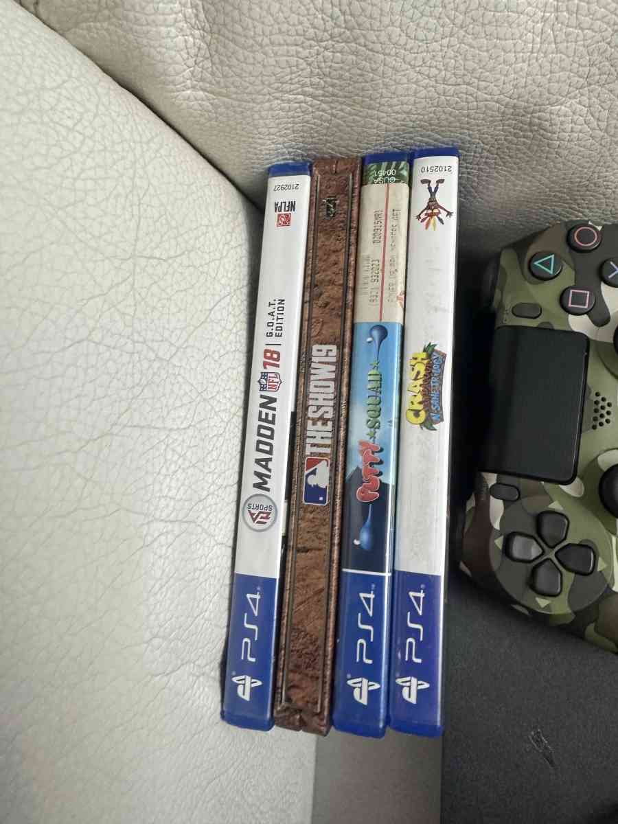 PS4 Pro with VR and games - Hialeah, Florida - FleaMarketBay