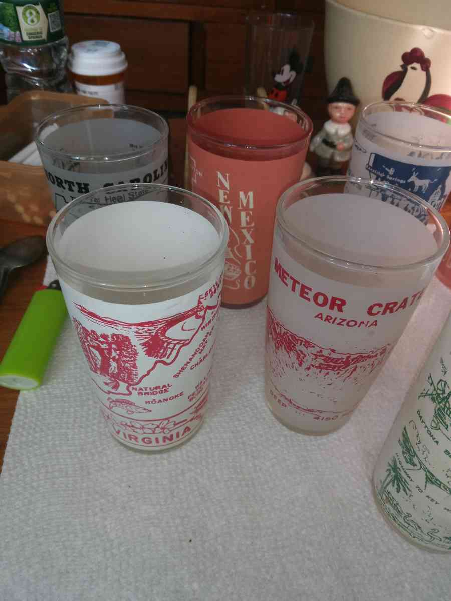 10 States Souvenir Glasses - Pawtucket, Rhode Island - FleaMarketBay