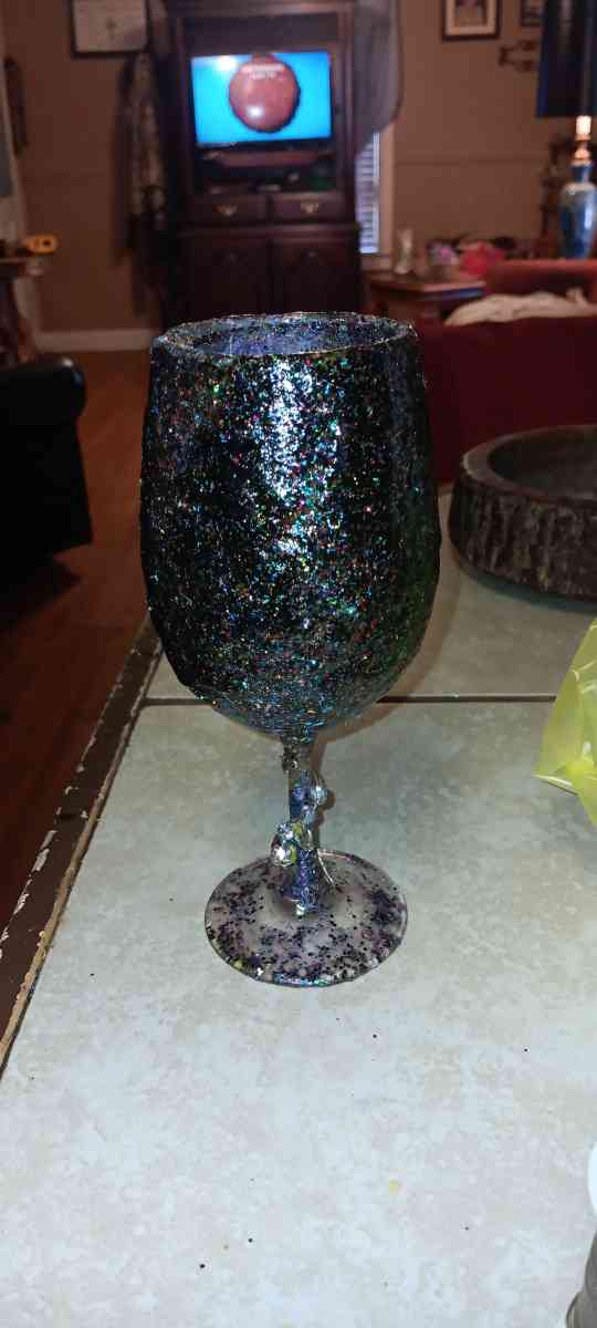 hand painted wine glasses and Rhinestone bottles - Union, Mississippi