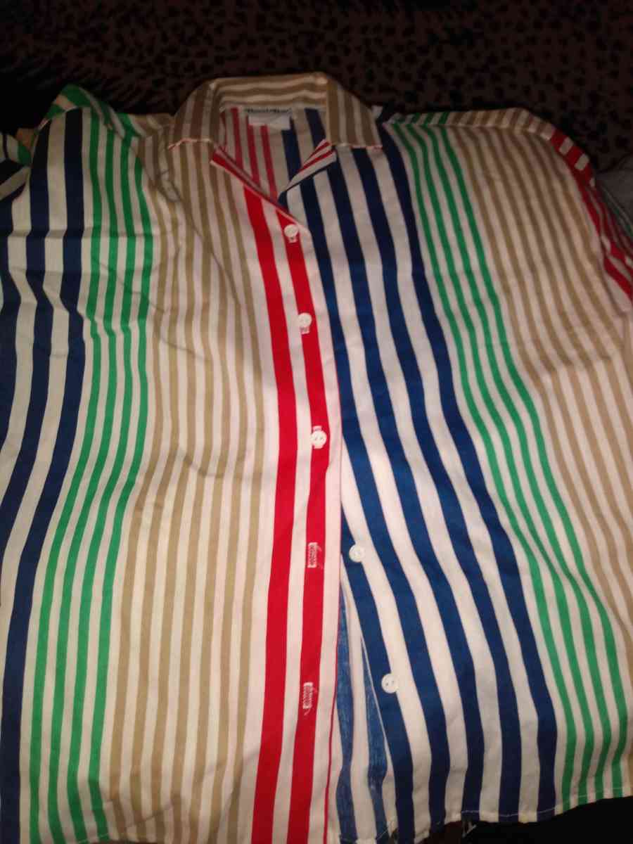 VINTAGE LADYS BOOTH BAY SHIRT - Mill Creek, Washington