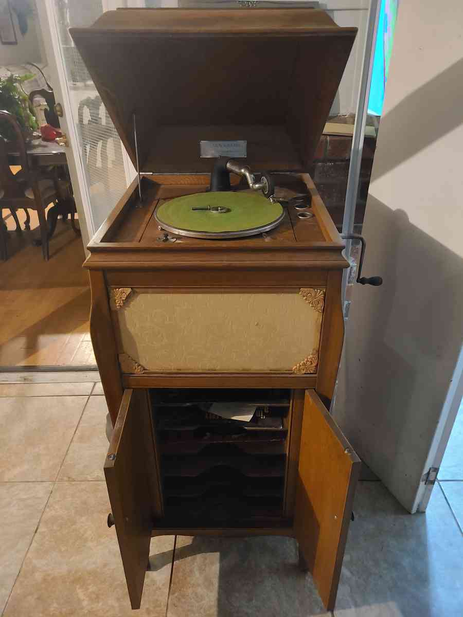 1924 talking machine - Tyler, Texas