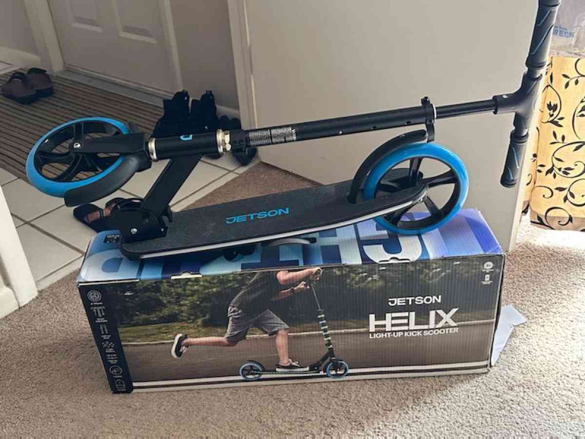 Jetson helix scooter - Palm Beach, Florida - FleaMarketBay