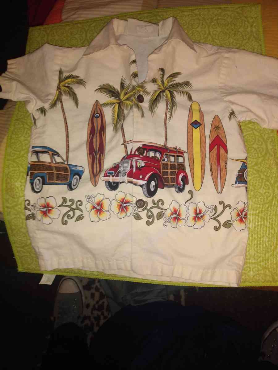 Hawaiian kids shirt - Mill Creek, Washington - FleaMarketBay