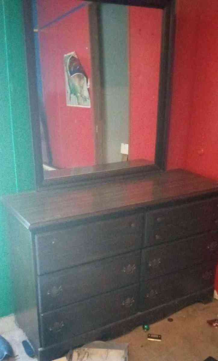 moving everything must go tonight - Greer, South Carolina - FleaMarketBay