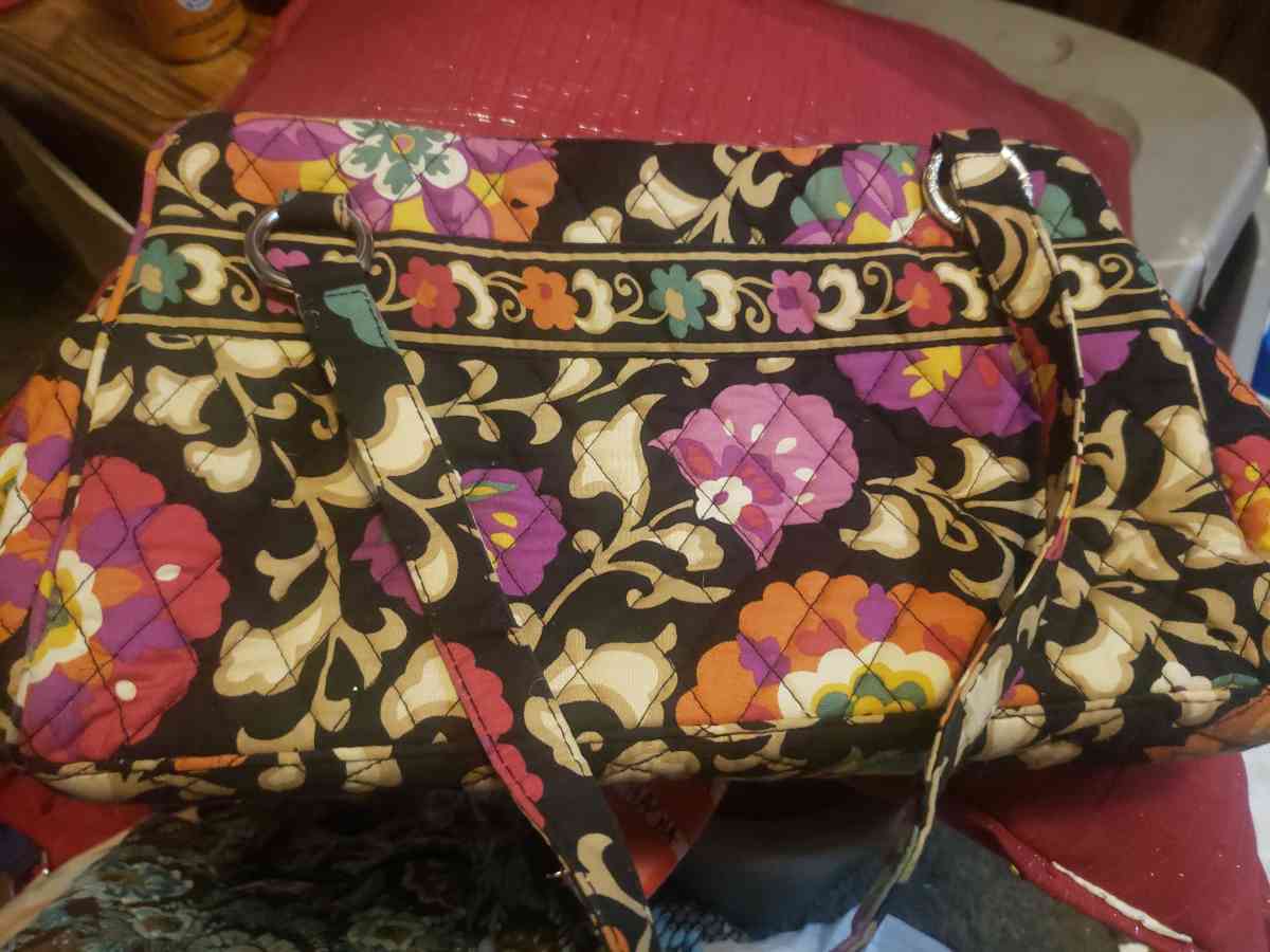 Vera Wang and Vera Bradley bags - Frostburg, Maryland
