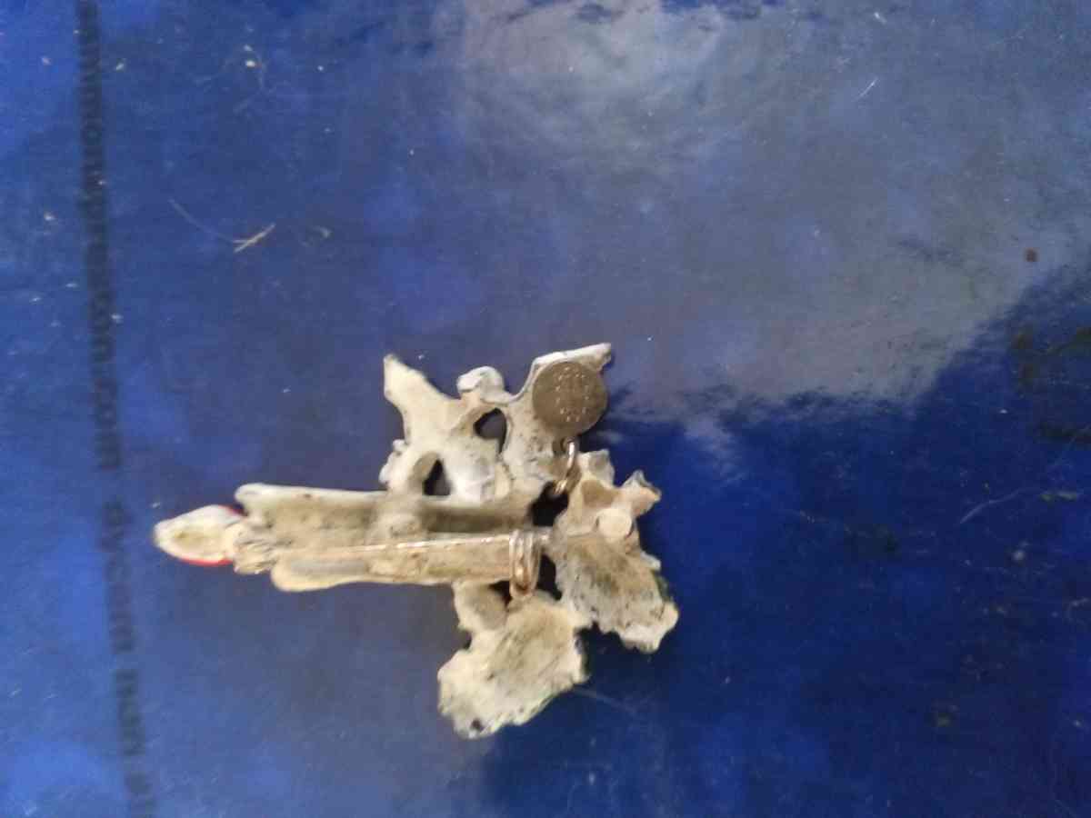 Vintage Christmas Pin - Pawtucket, Rhode Island - FleaMarketBay