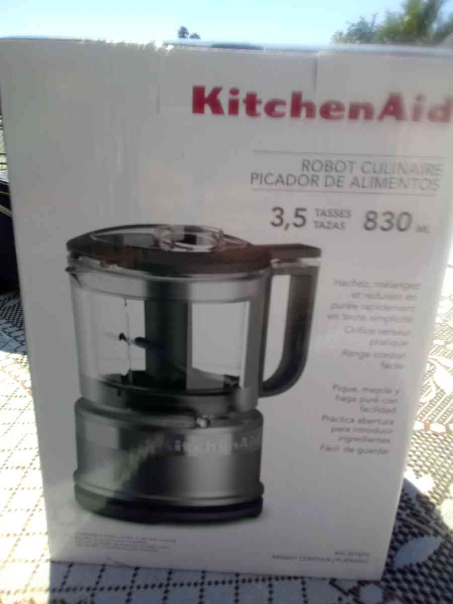 to go food jar    robot culinaire no stick pans - Watsonville, California - FleaMarketBay