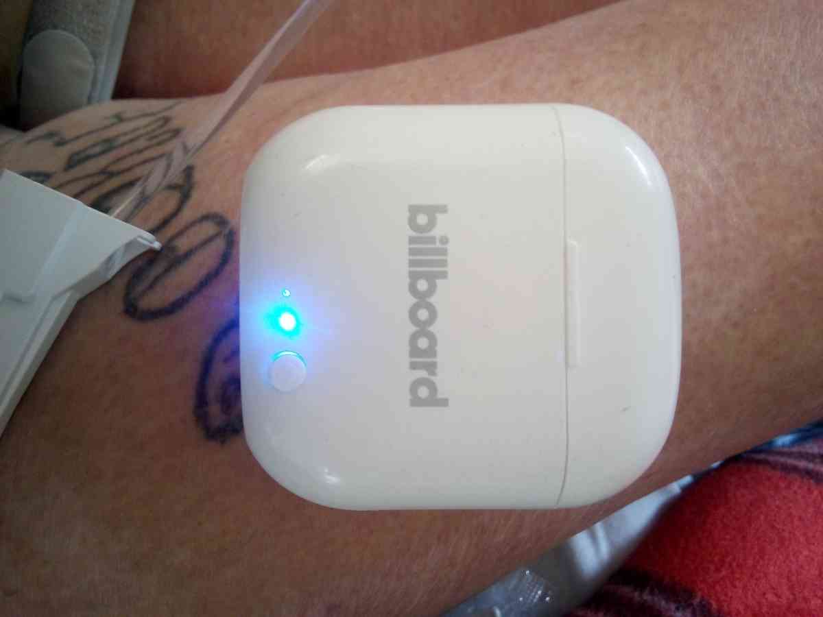 Billboards Bluetooth headphones - Columbus, Ohio - FleaMarketBay