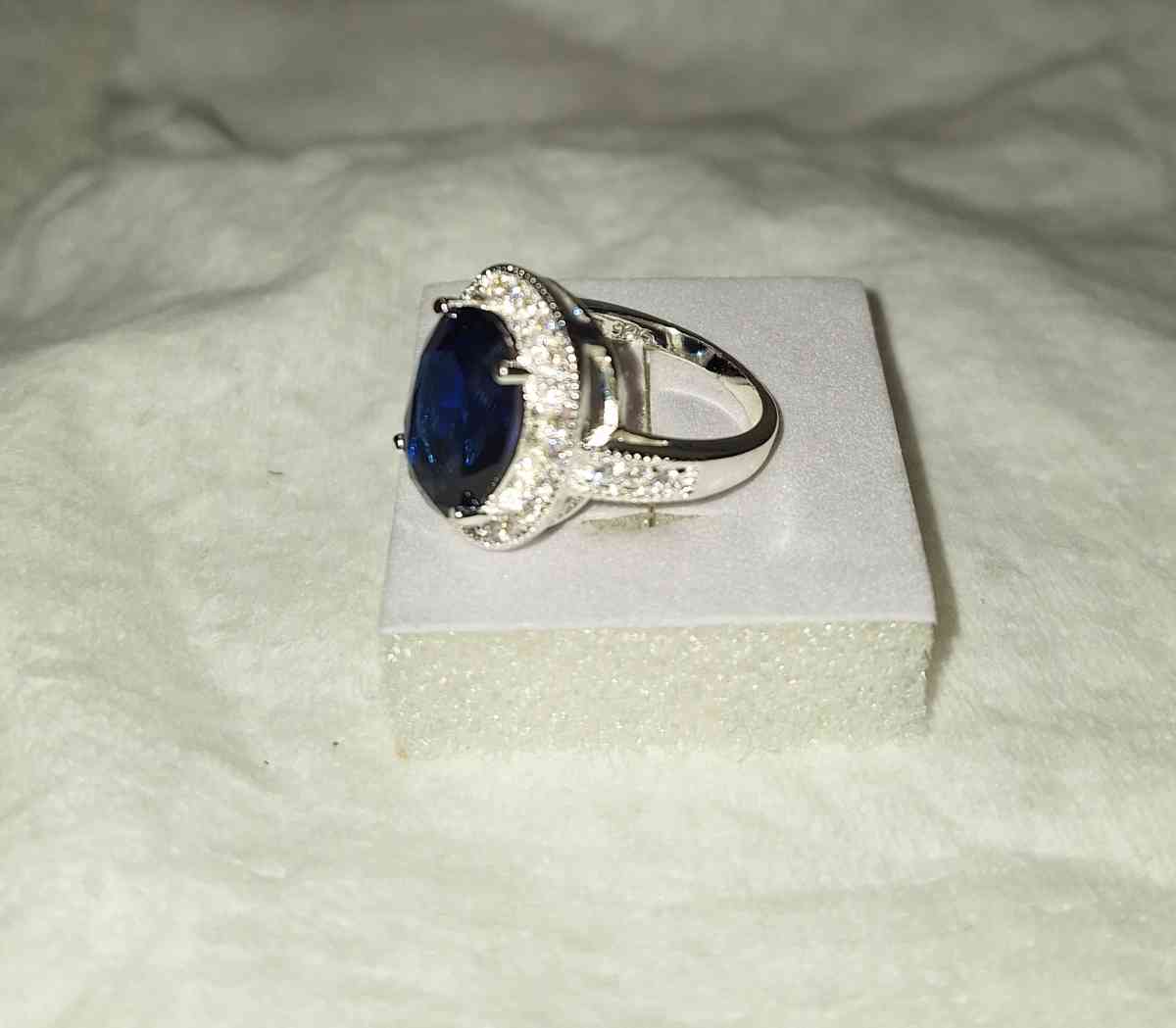 sapphire ring size 6  925 silver   New - Yulee, Florida