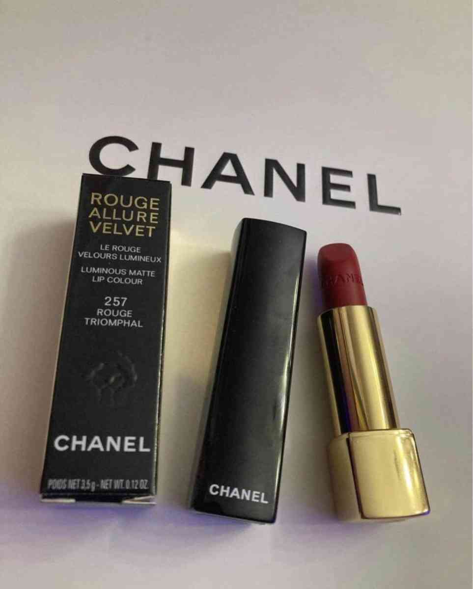 CHANEL ROUGE ALLURE VELVET LE LION DE 257 - Colleyville, Texas - FleaMarketBay