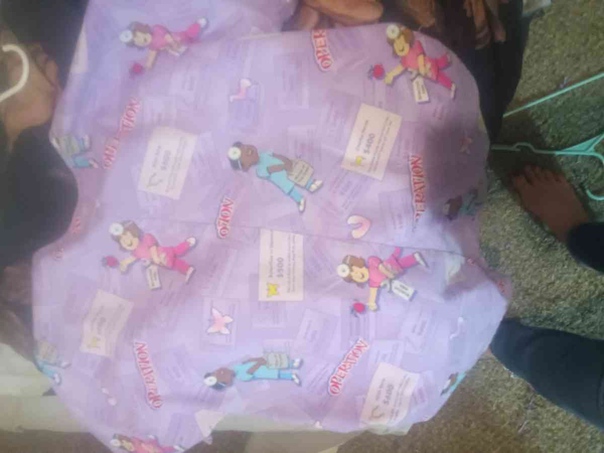 scrub top - Kansas City, Missouri