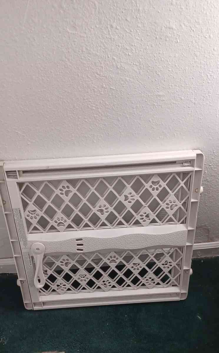 Dog Fence Dog Gate - Atwater, California - FleaMarketBay