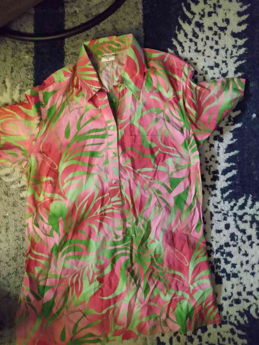 HAWAIIAN SHIRT MADE IN USA - Mill Creek, Washington - FleaMarketBay