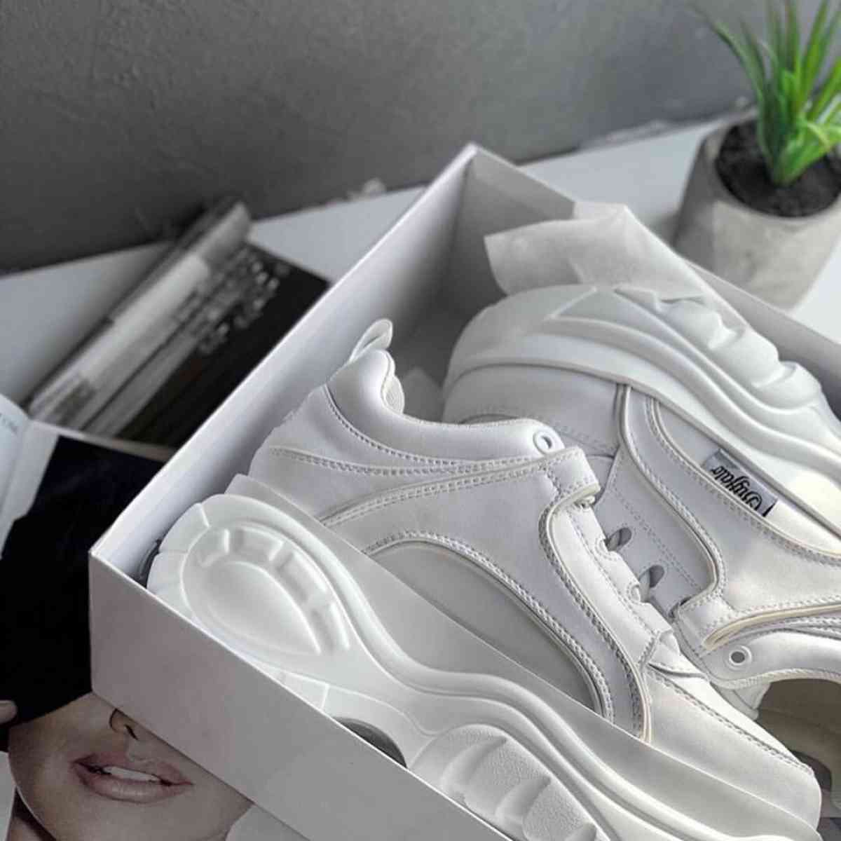 Sneakers - Altamonte Springs, Florida - FleaMarketBay