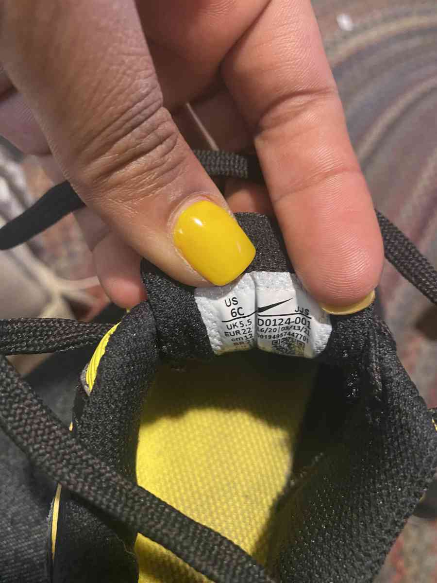 girls shoes - Columbia, Pennsylvania - FleaMarketBay