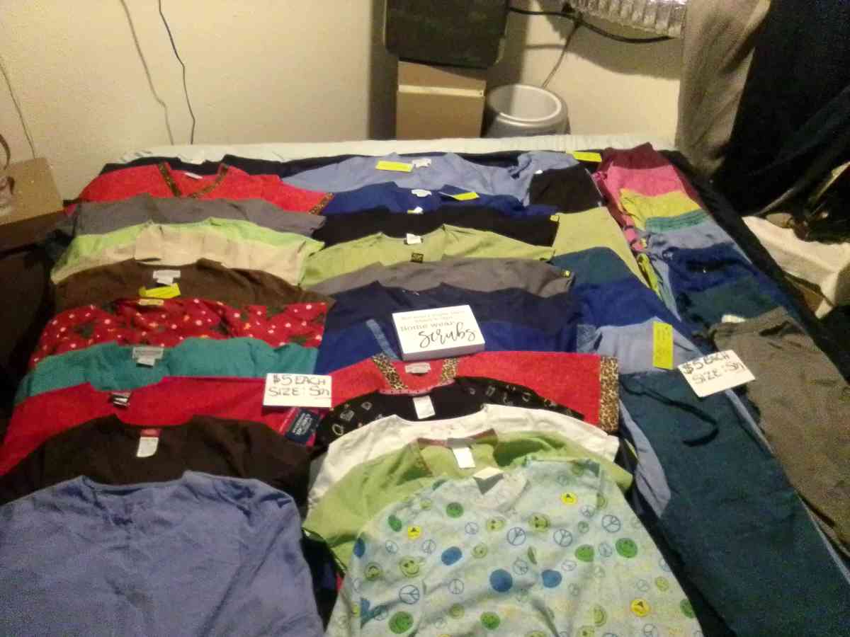 nursing scrubs  for female or male - Walla Walla, Washington - FleaMarketBay