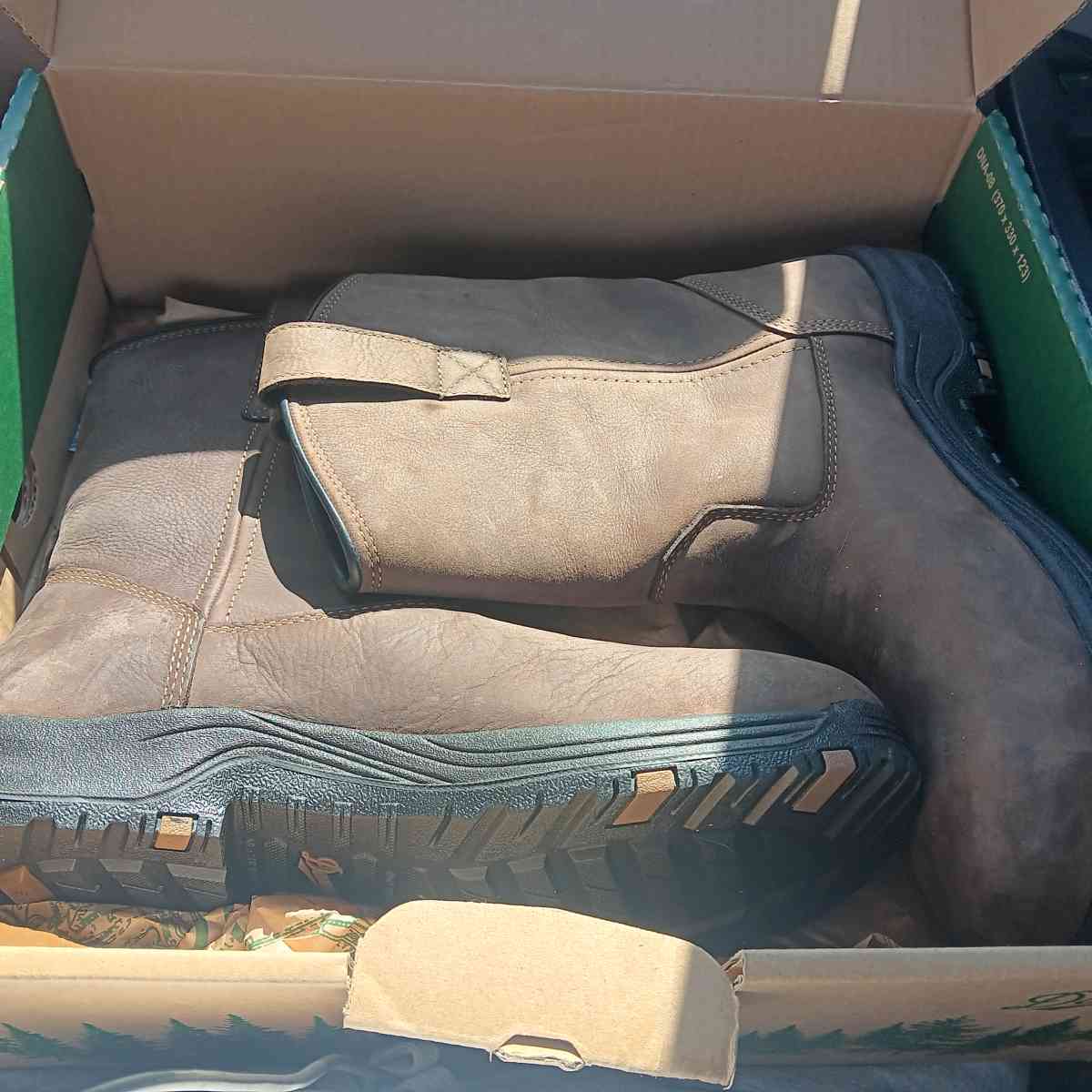 danner boots - Breaux Bridge, Louisiana