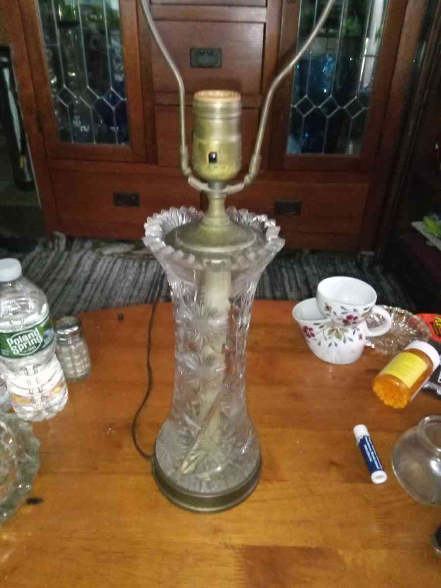 American Brilliant period Cut Glass Lamp - Pawtucket, Rhode Island