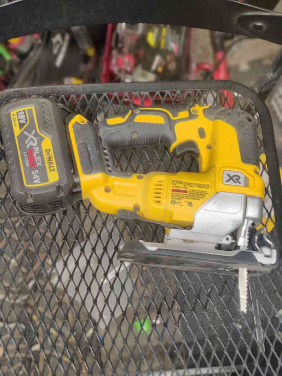 DeWalt V20 cordless jigsaw - Mesa, Arizona - FleaMarketBay