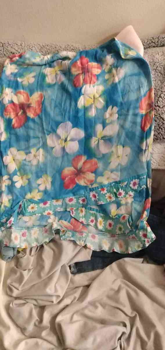 Hawaian skirt - Mill Creek, Washington - FleaMarketBay