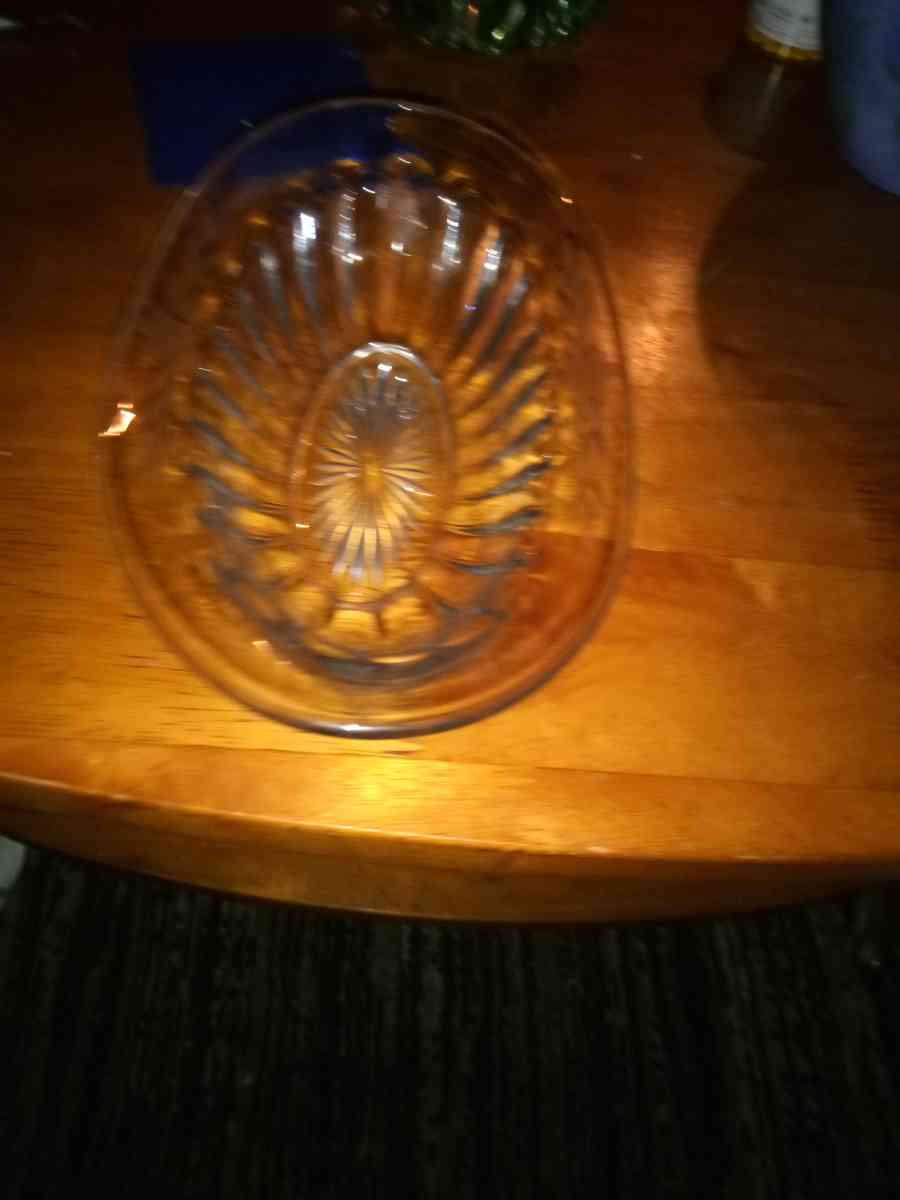 Pressed and copper wheel cut design oval bowl - Pawtucket, Rhode Island - FleaMarketBay