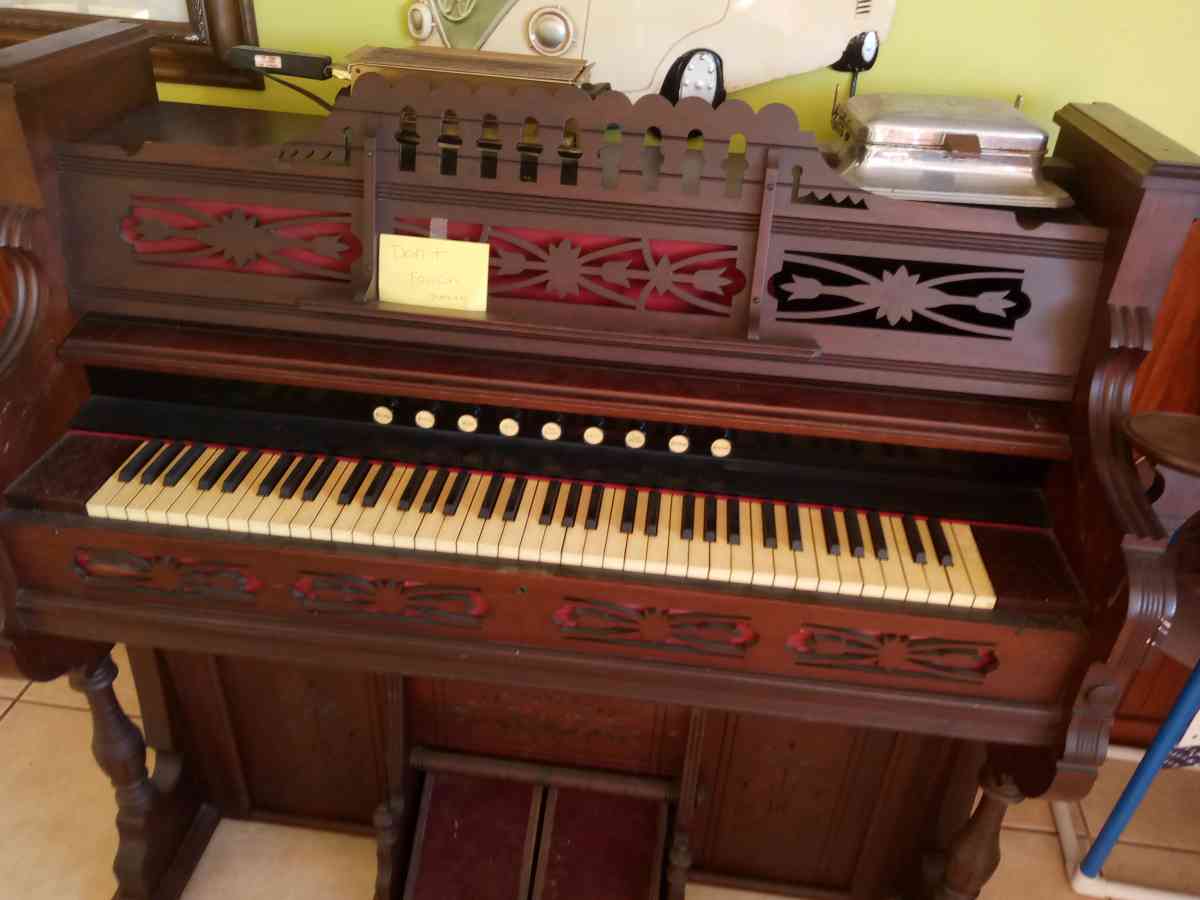 1856 pump organ - Vero Beach, Florida - FleaMarketBay