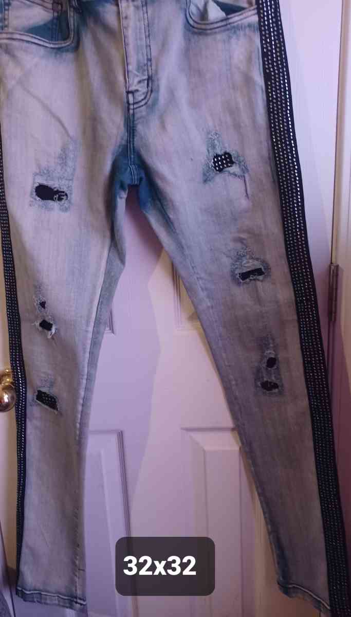 boys and men  jeans size 32x32 - Oxford, Mississippi - FleaMarketBay