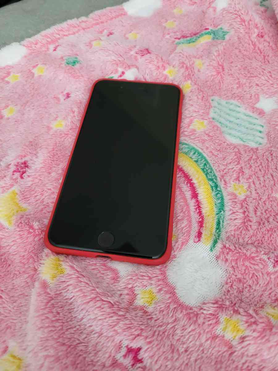 iphone 8plus 64GB unlocked - Tucson, Arizona - FleaMarketBay