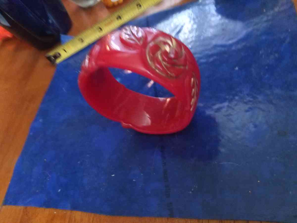 50s Carved red Bangle bracelet - Pawtucket, Rhode Island - FleaMarketBay