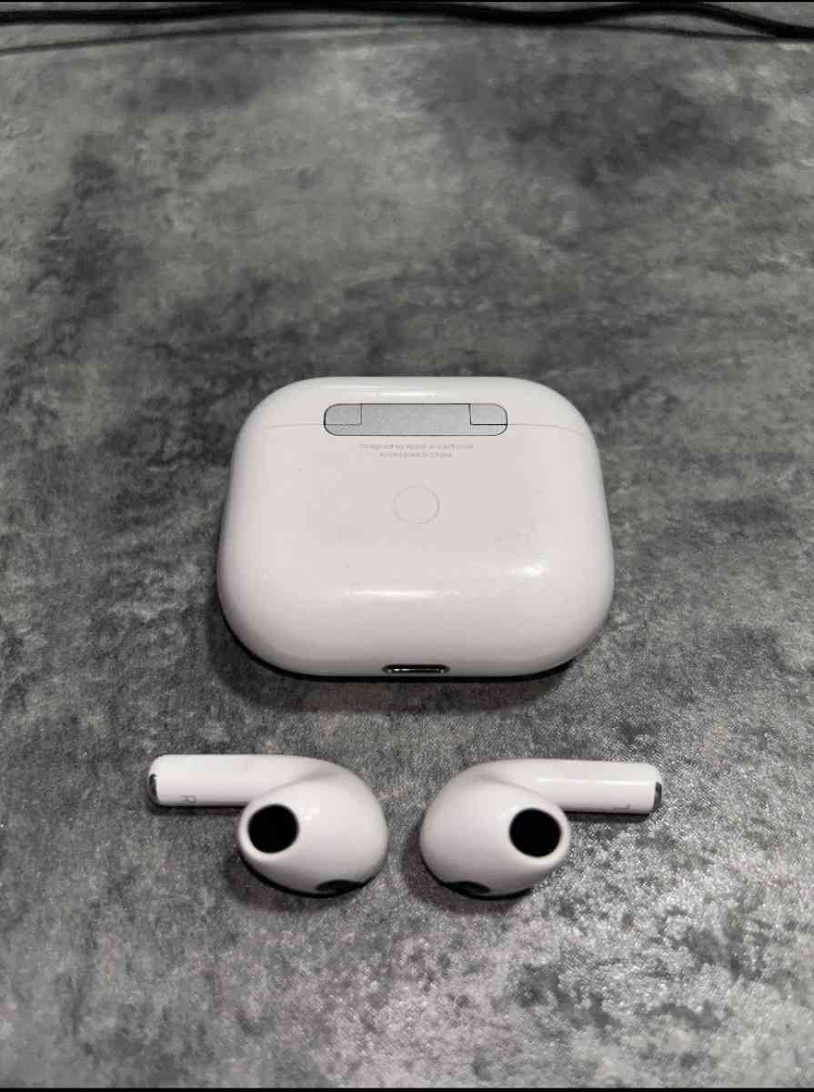 AirPods 3rd Gen - Miami, Florida - FleaMarketBay