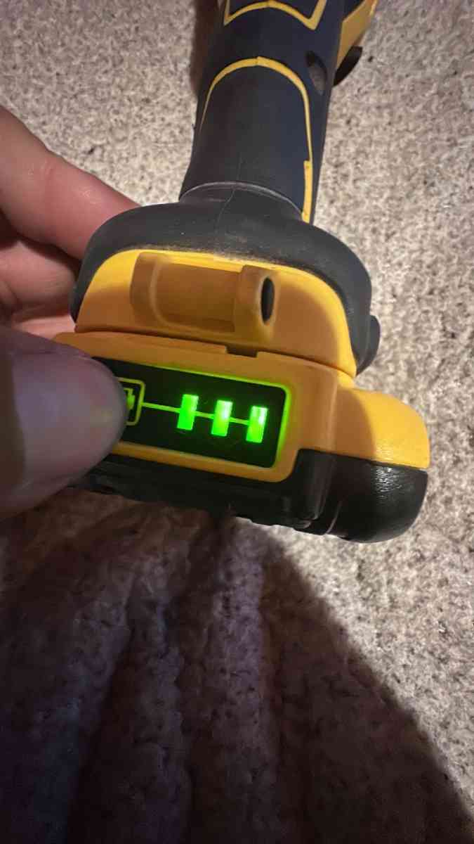 DeWalt utilitie tool - San Jose, California - FleaMarketBay