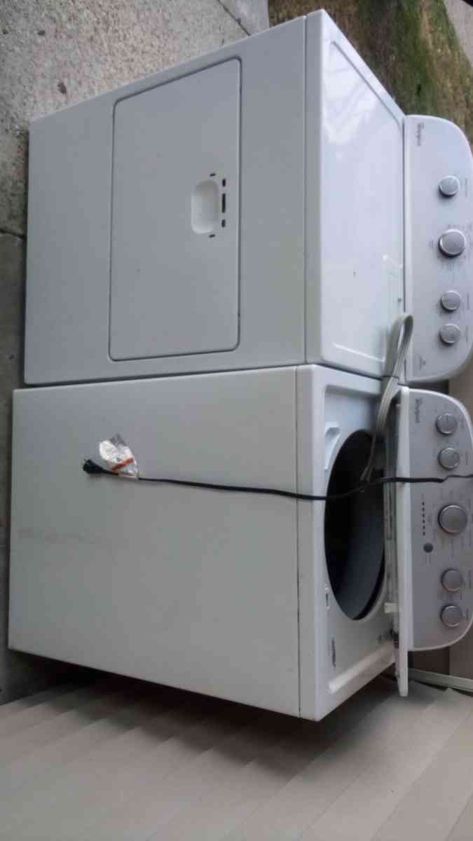 whirlpool washer and dryer - Baton Rouge, Louisiana