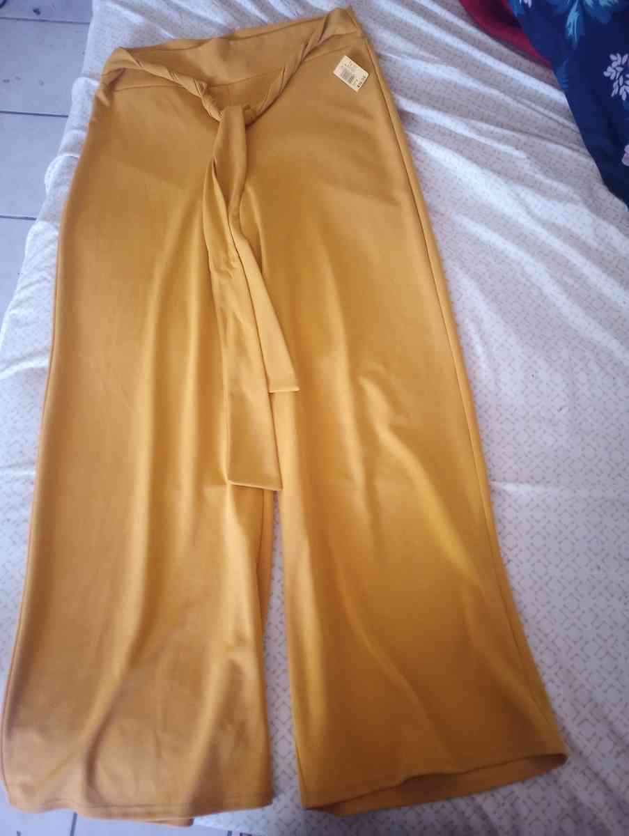 womens clothing - Phoenix, Arizona - FleaMarketBay