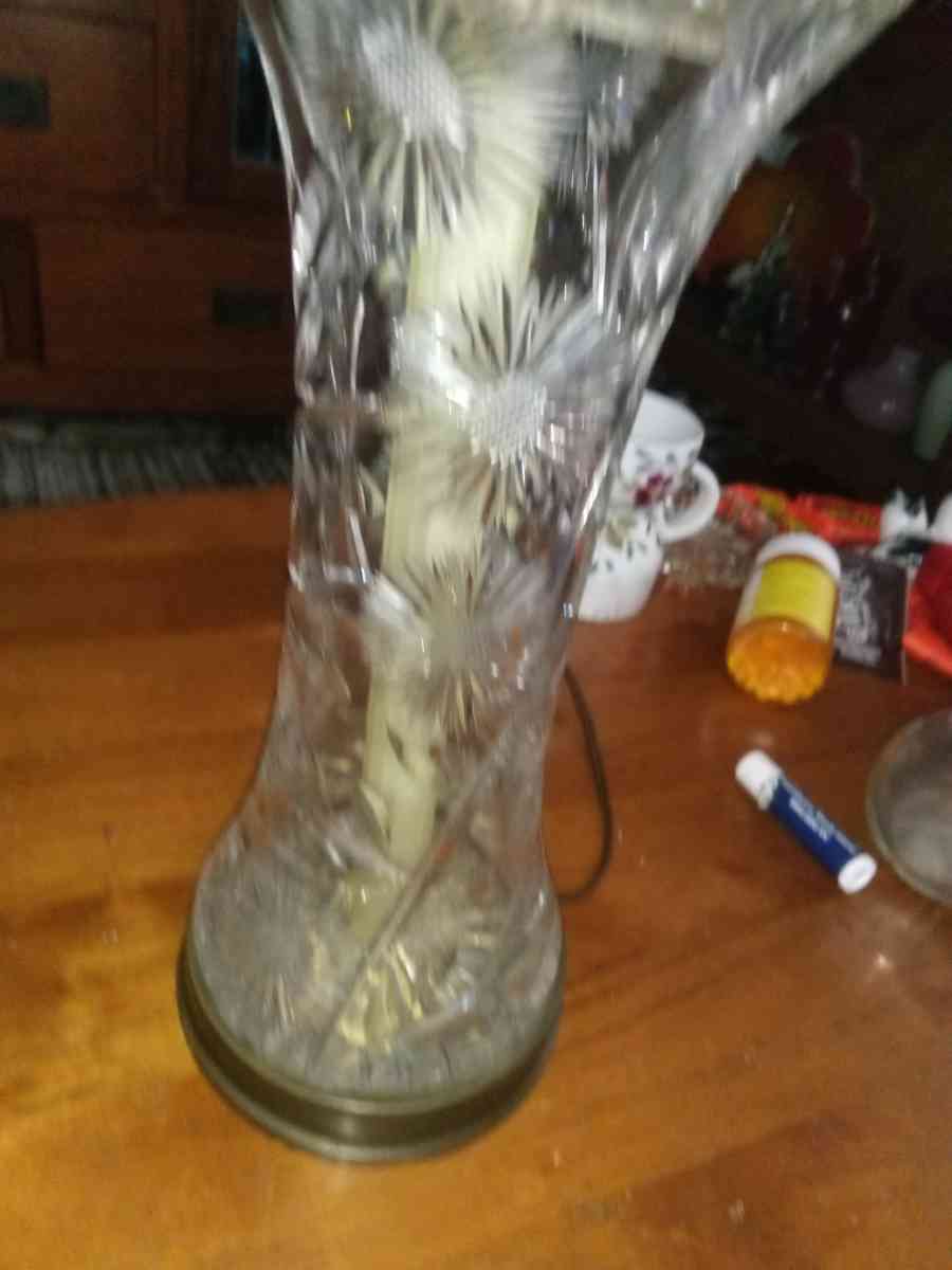 American Brilliant period Cut Glass Lamp - Pawtucket, Rhode Island - FleaMarketBay