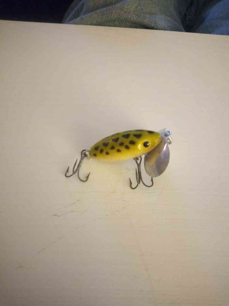 Antique fishing tackle - Chesterton, Indiana - FleaMarketBay