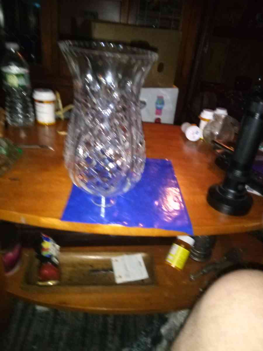 Crystal Pineapple Hurricane Lampshade - Pawtucket, Rhode Island - FleaMarketBay