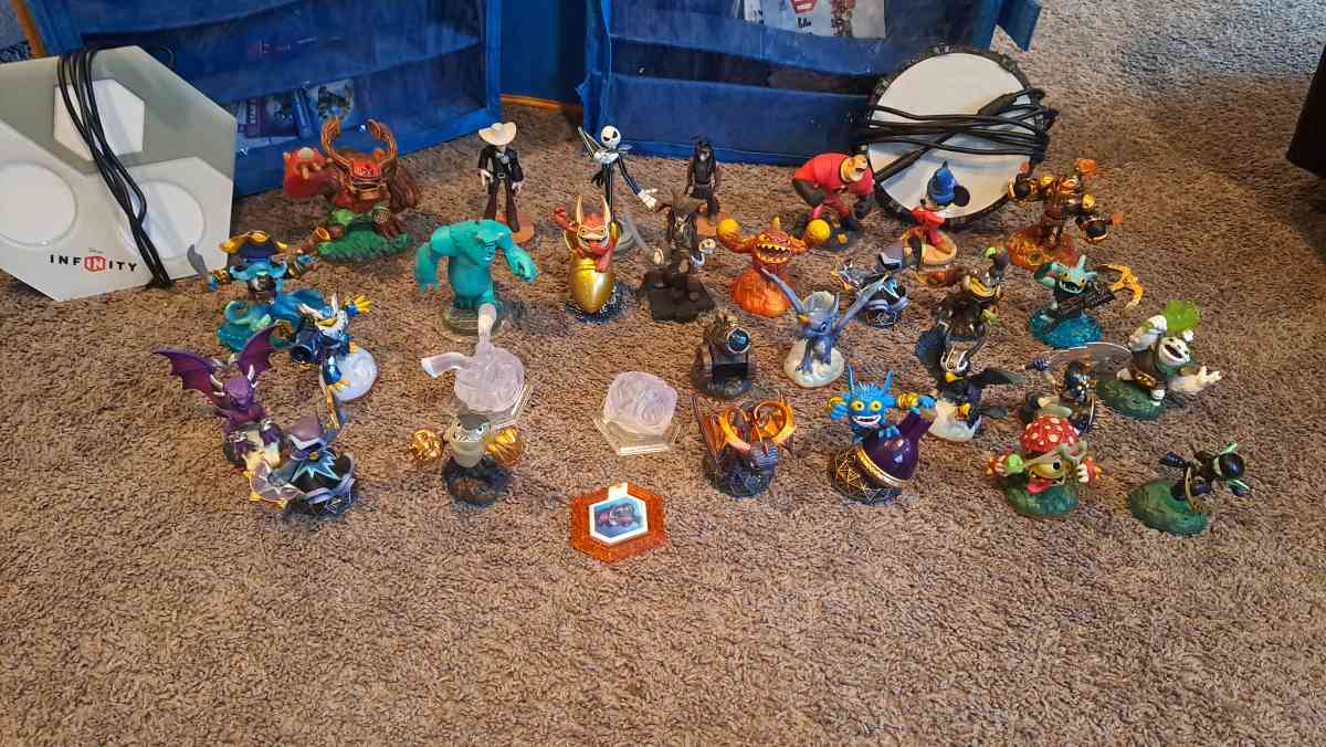 skylander collection - Sewell, New Jersey - FleaMarketBay