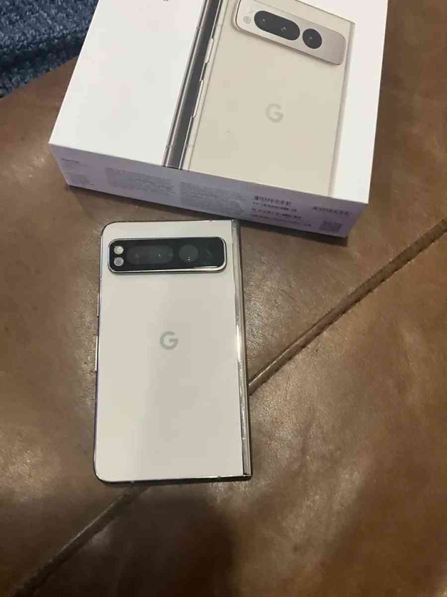 Google pixel fold unlocked - North Miami Beach, Florida - FleaMarketBay
