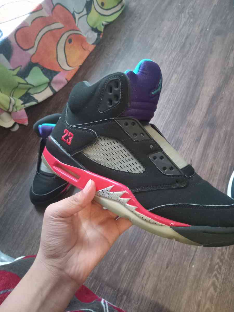 Air Jordan 5 - Pasadena, Texas - FleaMarketBay