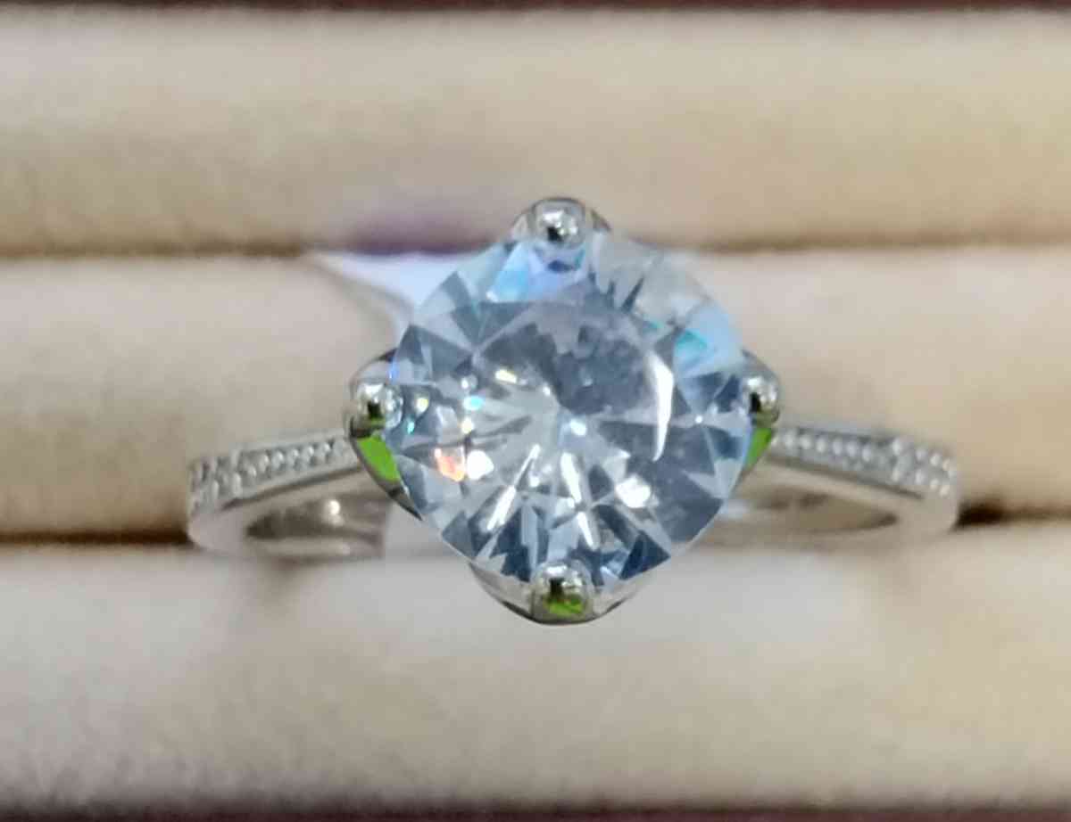 Rings also earrings and necklace sets - Waco, Texas