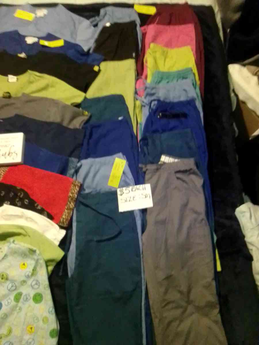 nursing scrubs  for female or male - Walla Walla, Washington - FleaMarketBay