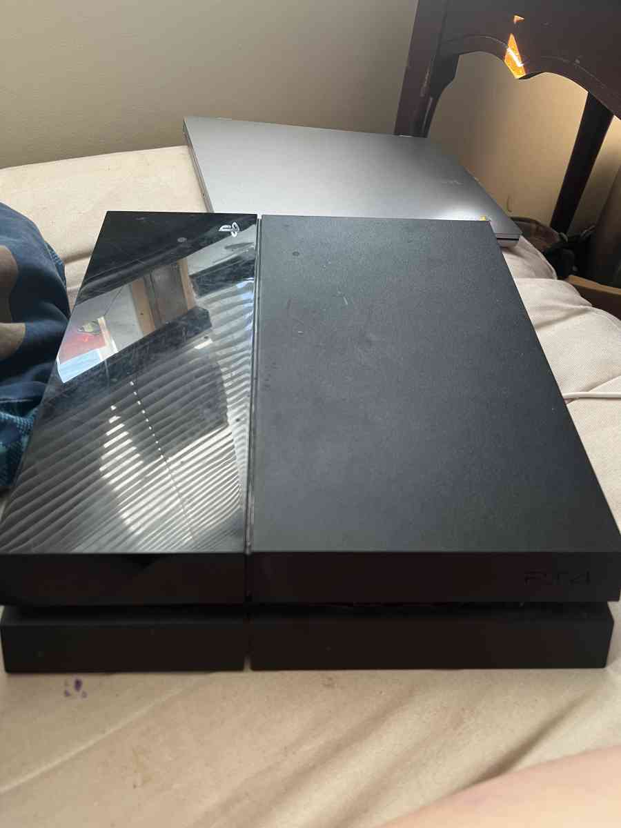 Black Playstation 4 - Jenison, Michigan - FleaMarketBay