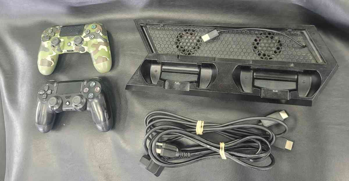 Playstation 4 Pro PS4 1TB W Cable  Two Controller Set - Bronx, New York - FleaMarketBay