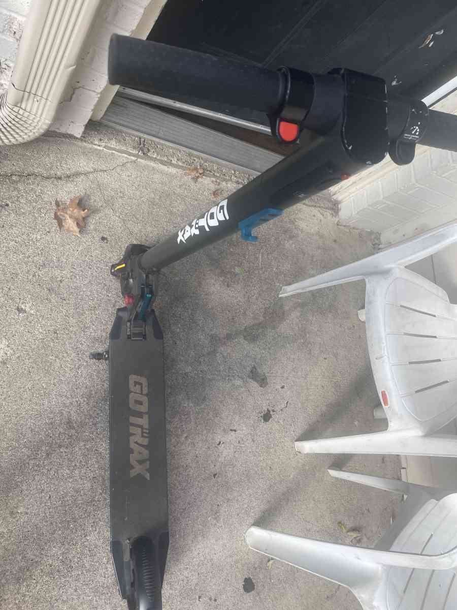 electric scooter - Greenwood, Indiana - FleaMarketBay
