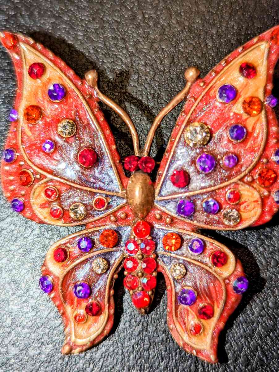 Vantage butterfly brooch - Newport, Tennessee