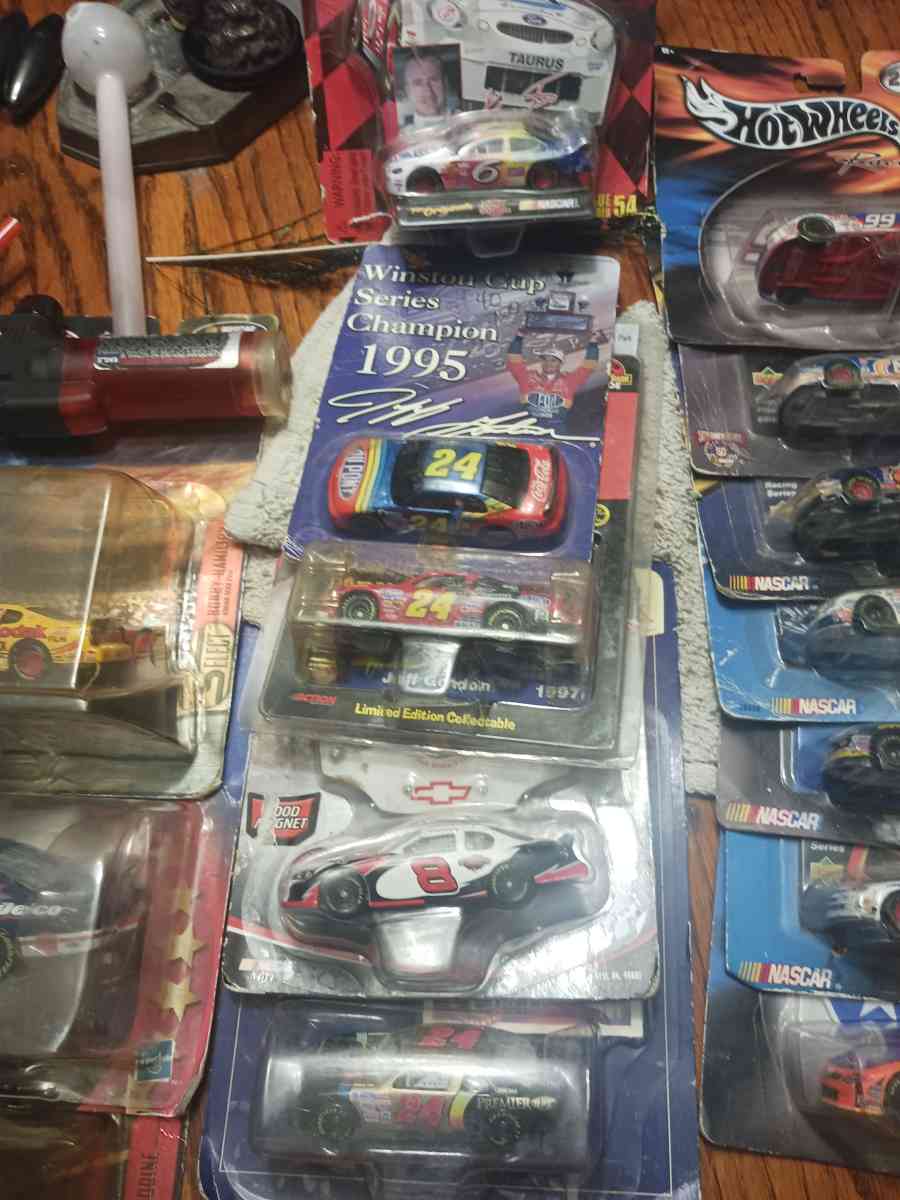 hot wheels collection - Mc Crory, Arkansas - FleaMarketBay