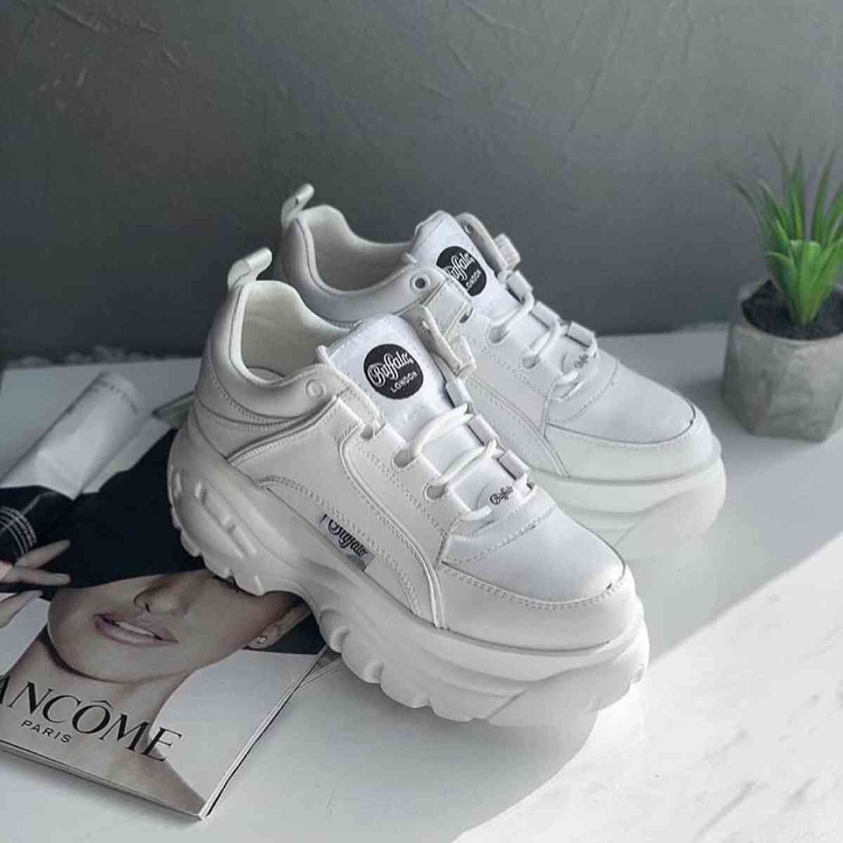 Sneakers - Altamonte Springs, Florida