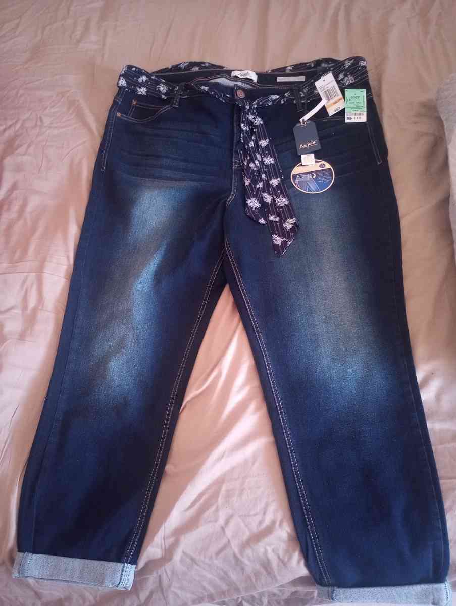 womens clothing - Phoenix, Arizona - FleaMarketBay