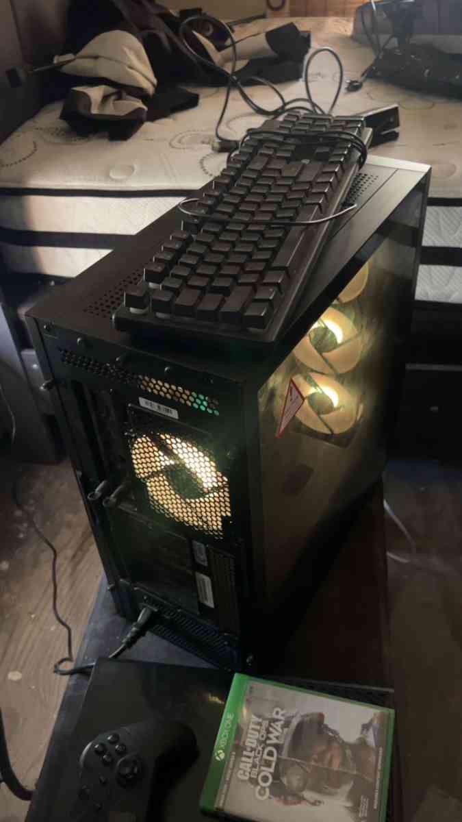 pc and Xbox - Chalmette, Louisiana - FleaMarketBay
