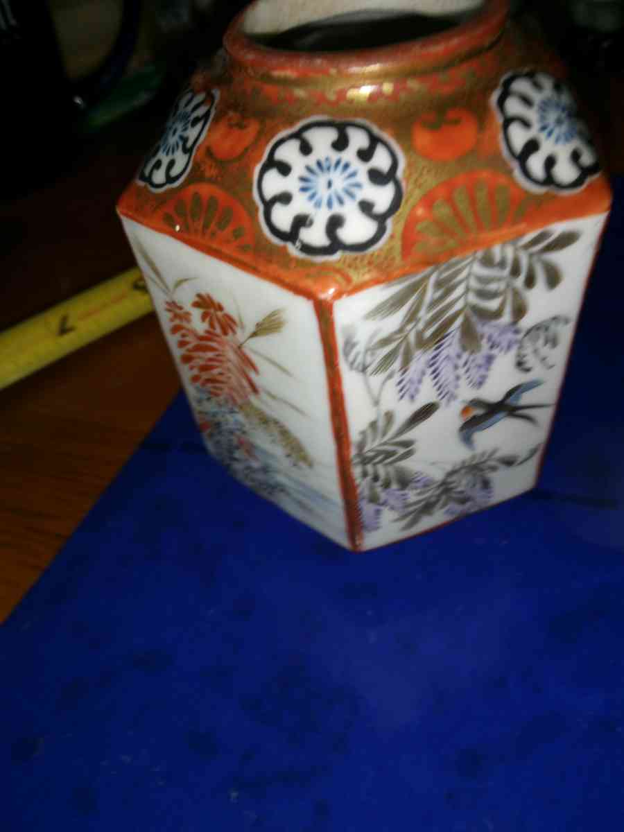 Hand Painted Oriental tea caddy no lid - Pawtucket, Rhode Island - FleaMarketBay